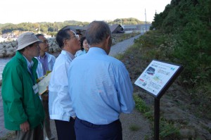 解説板は景観にも配慮し小さなものも